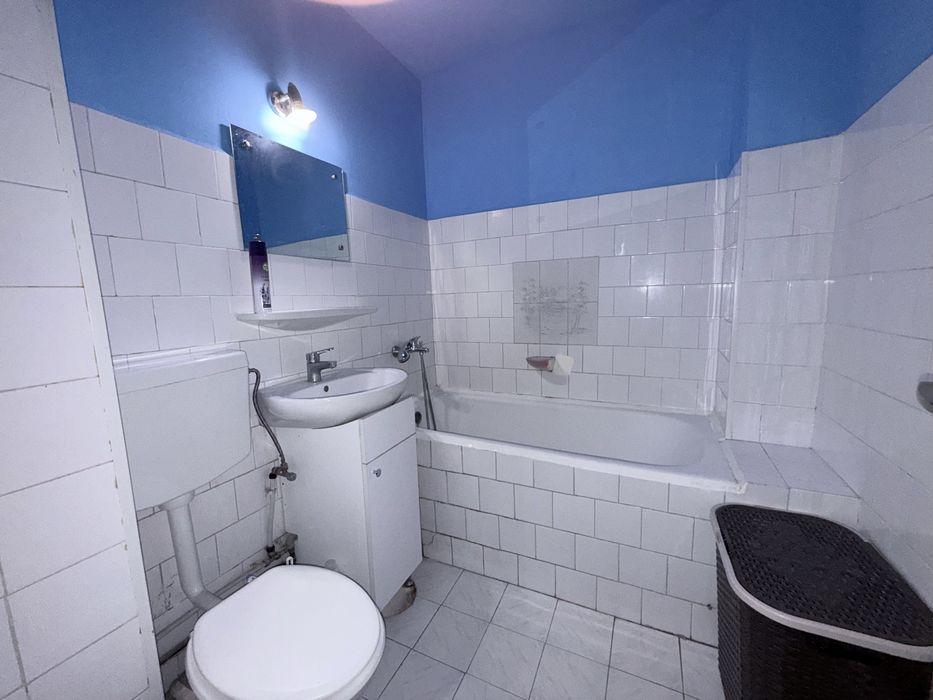 Apartament 2 camere decomandat Etaj 2 cu  Centrală termică