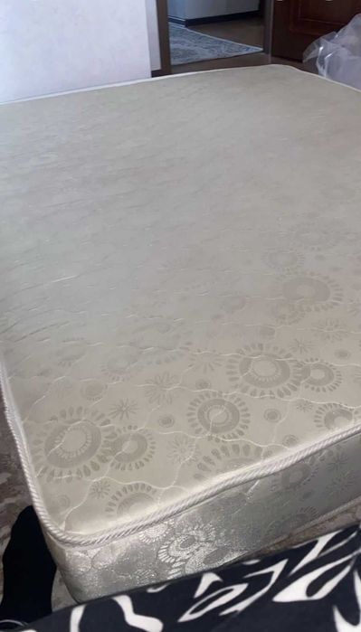 Матрас в хорошем состоянии