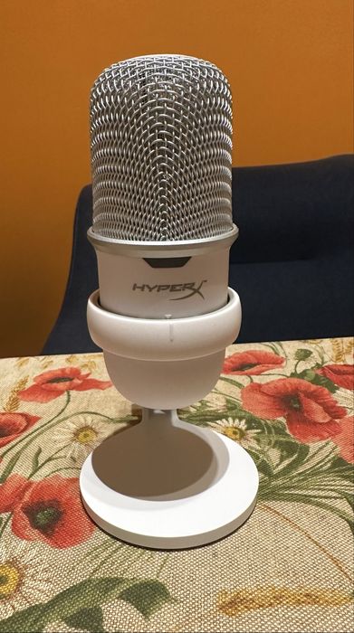 Микрофон HyperX SoloCast бял с 2 години гаранция