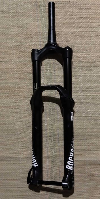 Вилка RockShox Yari RC [27.5] 170mm