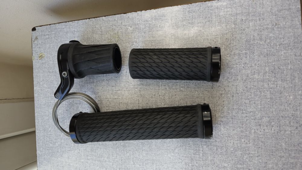 Дистанционно заключване Rockshox Twistloc