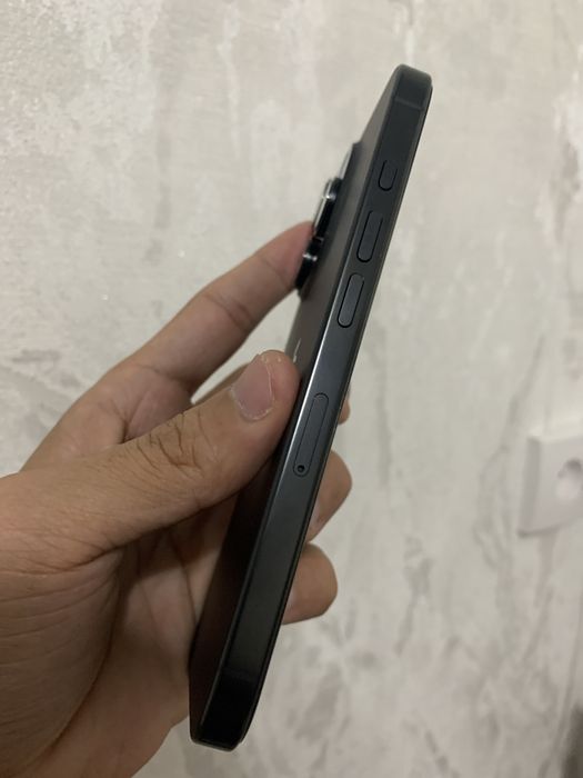iPhone 16 Pro 256GB Sim Full Box Ideal