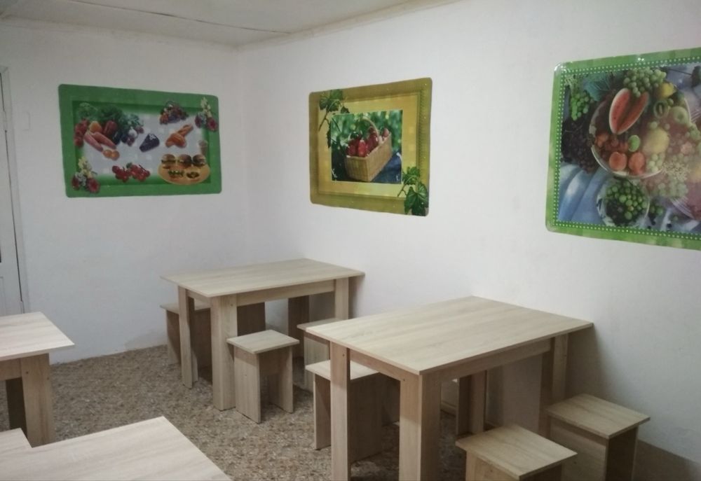 продается кухонный мебель