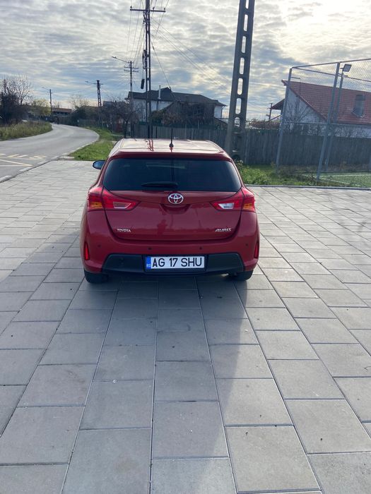 Toyota Auris 1,4 benzina+gpl 2013 decembrie