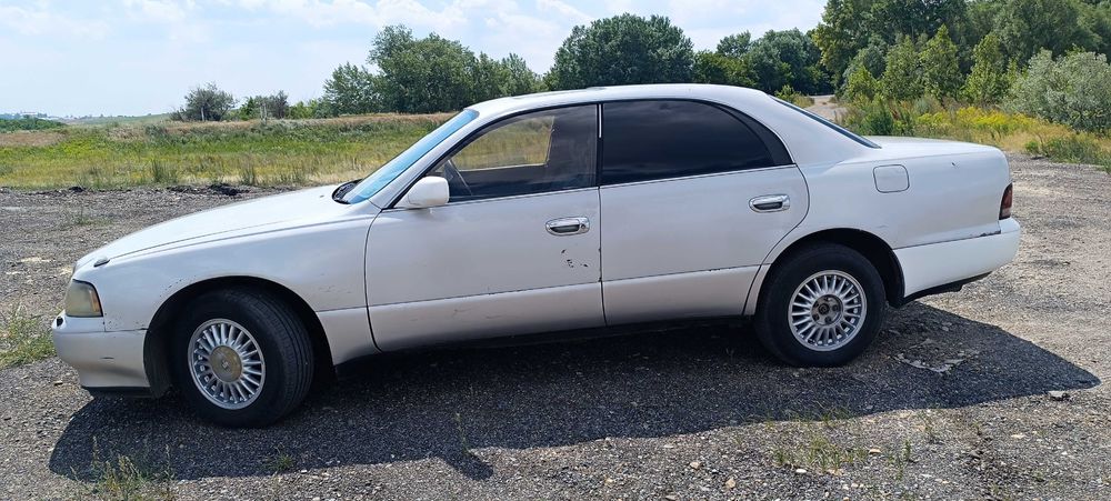 Продам Toyota Crown Majesta