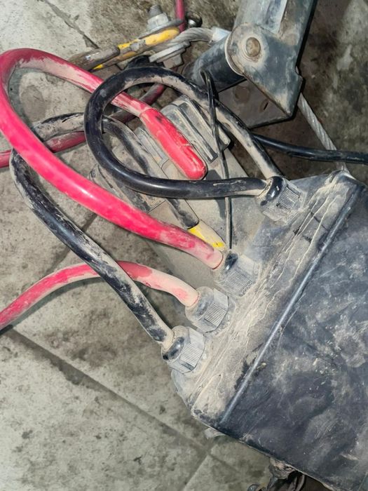 лебедка 12,000 ват