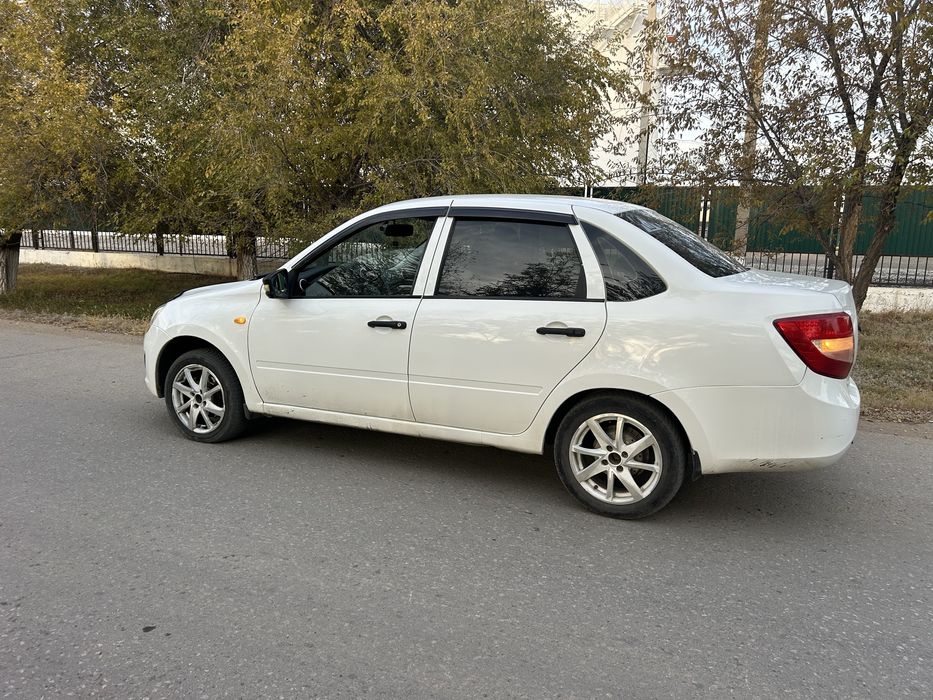 Лада Гранта 2015 Автомат