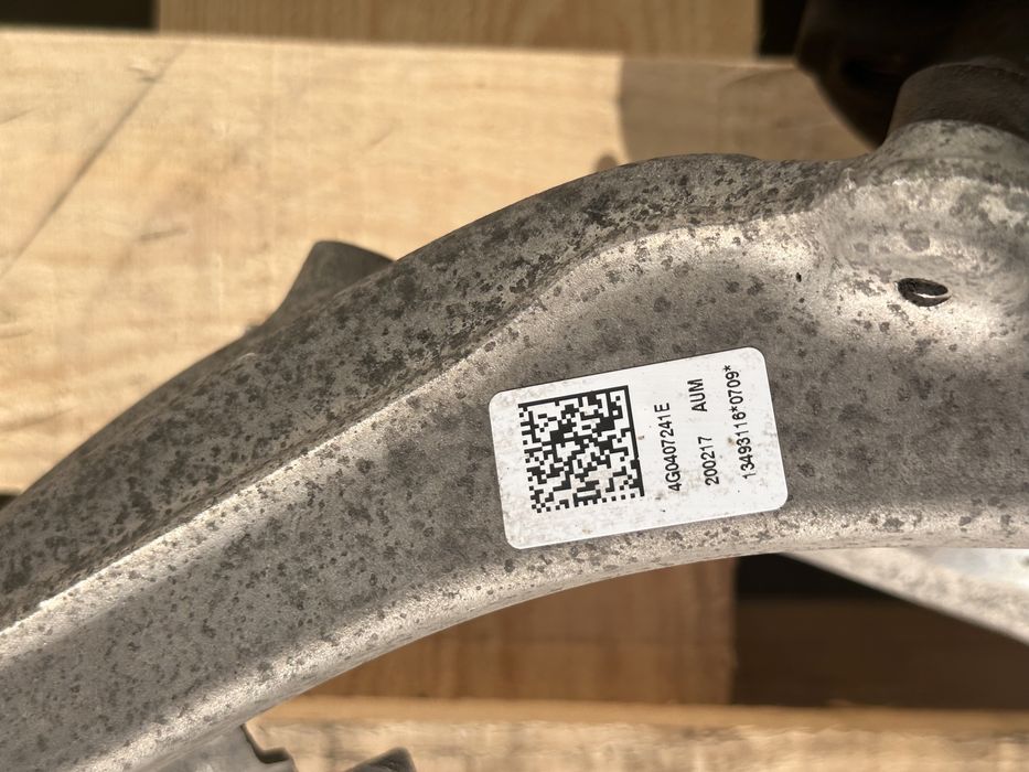 Ляв шенкел AUDI A6 A7 C7 4G 4G0407241E