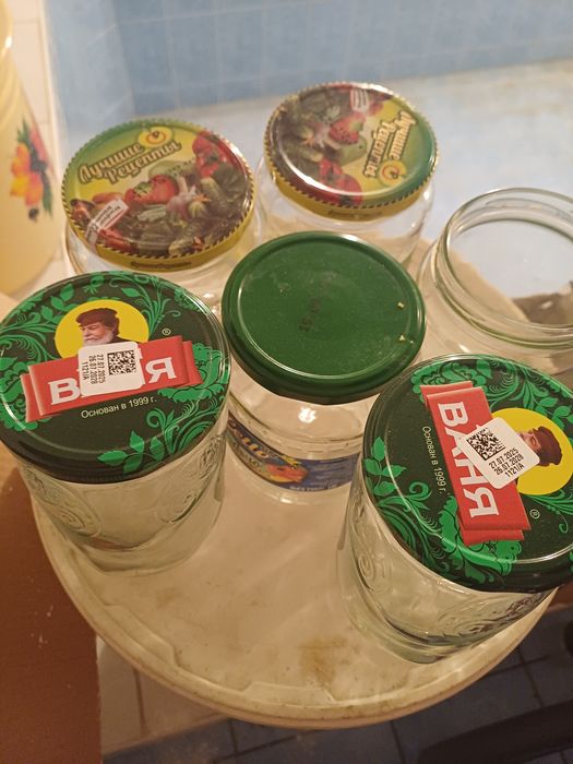 Банки 0,7 продам