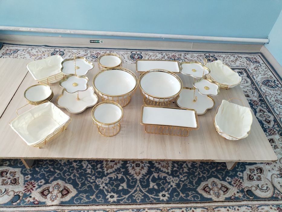 Набор посуды  сервиз