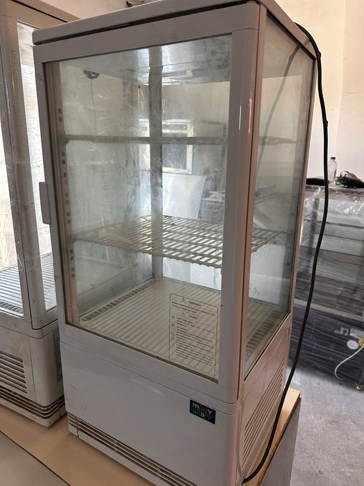 Хладилна витрина