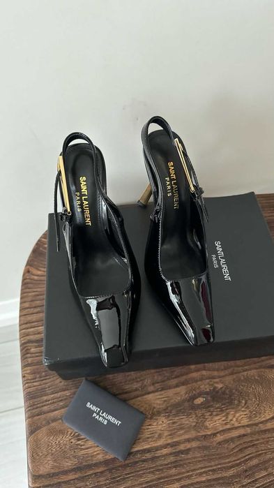 Срочно продам туфли