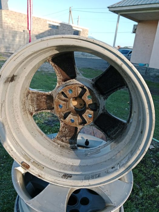 Продам диск Ниссан примера