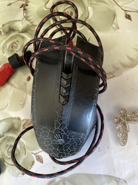 Продам мышку блади а70