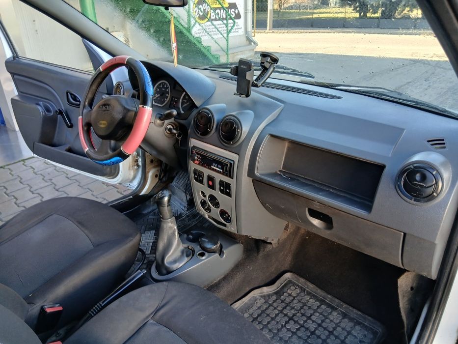 Dacia Logan Pick-up 2009 1,6MPI +GPL Fabrică