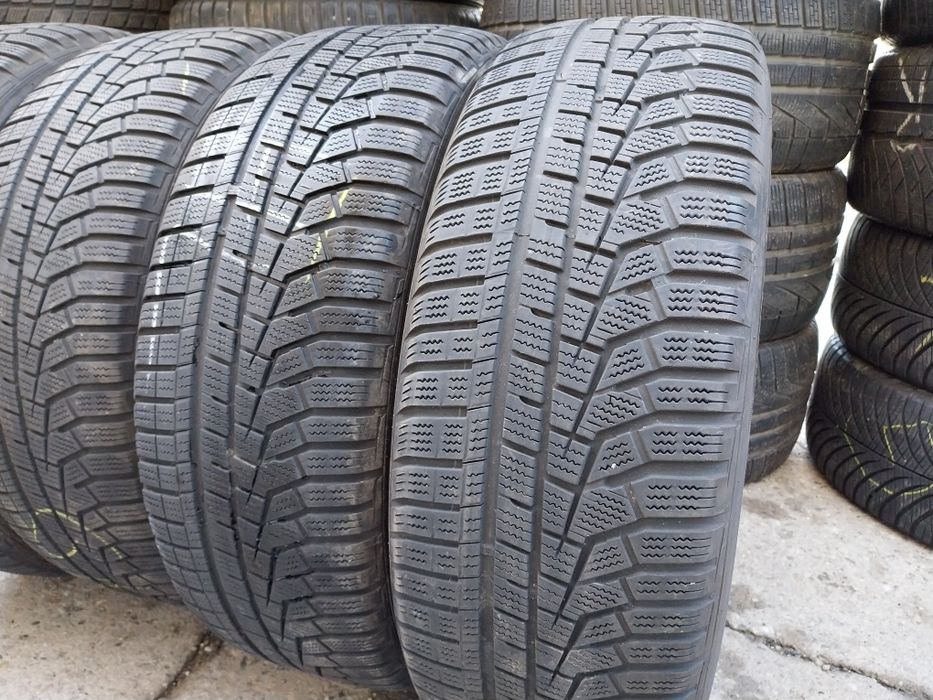 Anvelope second iarna 225 60 R18 Hankook 2021