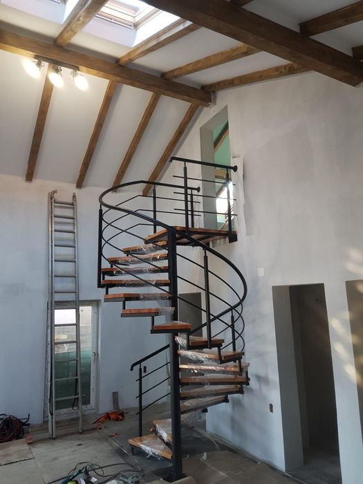 SCĂRI INTERIOARE si EXTERIOARE -Balustrade INOX, Metalice, Fier Forjat