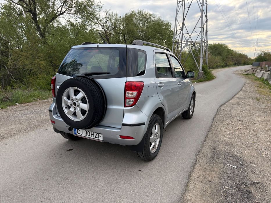 Vand Daihatsu Terios. 4X4. Fara rugina.