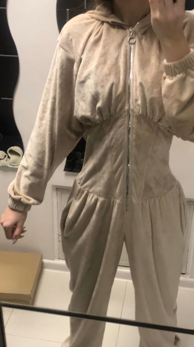 Велурен сет от една част