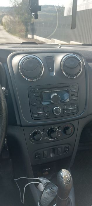 Cesionez firma cu autorizatie taxi (licenta)