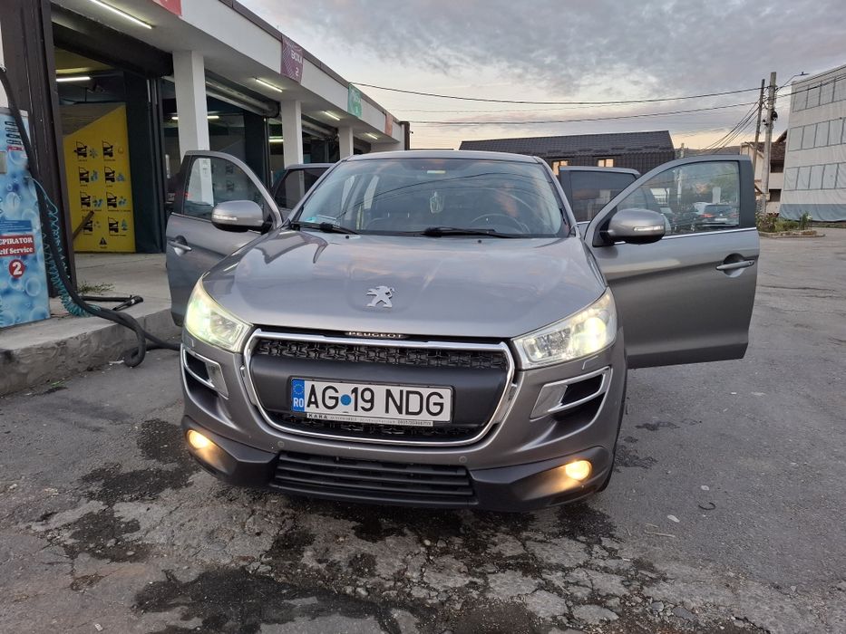 Peugeto 4008  SUV-4x4/4x2