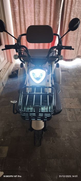 Skuter 3 balonli yadea