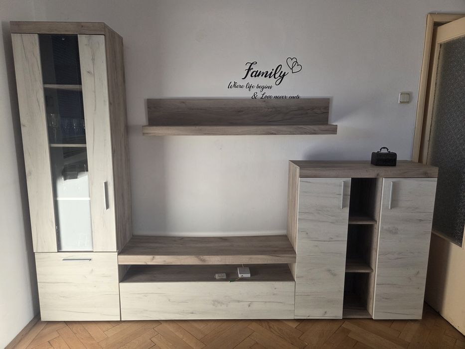 Vand mobila sufragerie