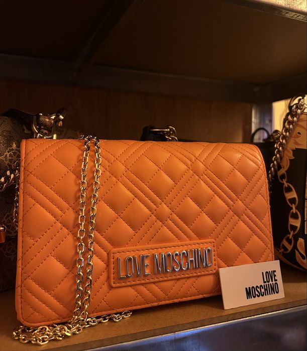 Дамска чанта LOVE MOSCHINO оранжева