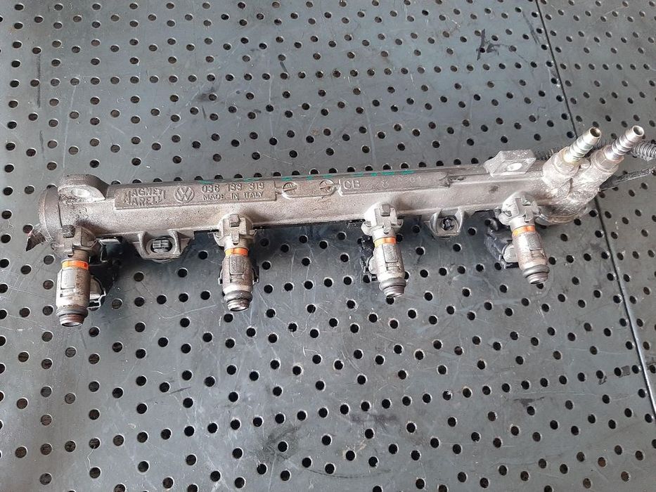 rampa cu injectoare  vw polo 6n  seat ibiza cordoba 1.4 b aua  036133319