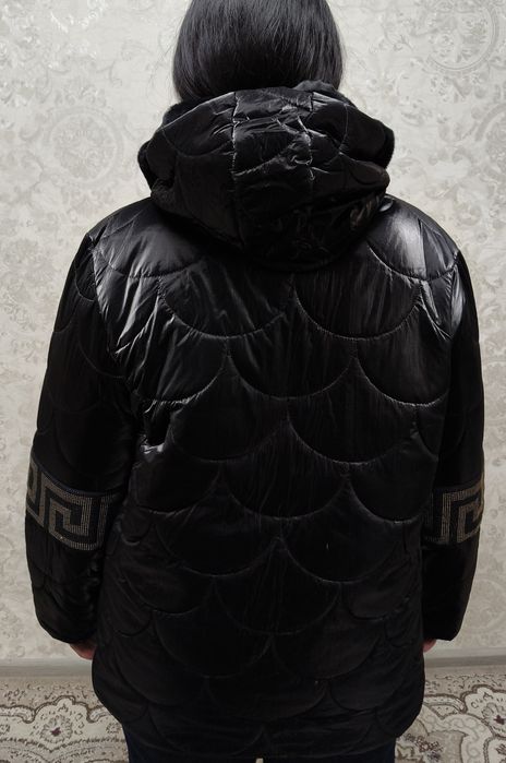 Женская  куртка..