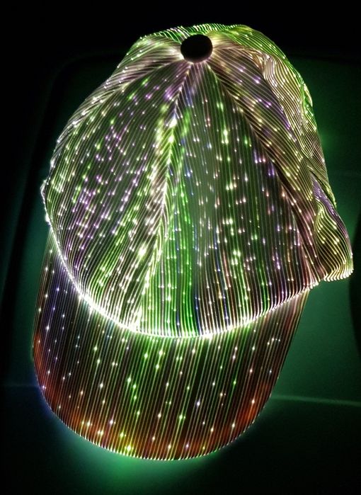 Продам светящаяся кепка