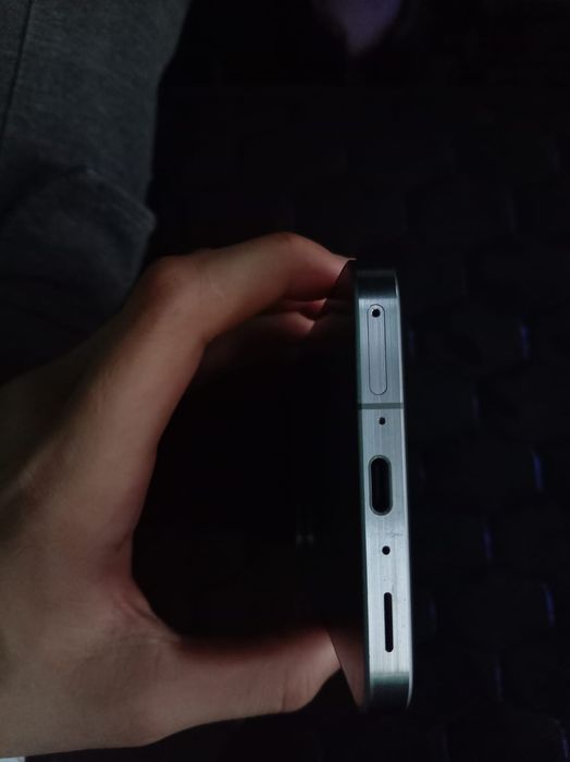 Самсунг а56 идеал 128гб