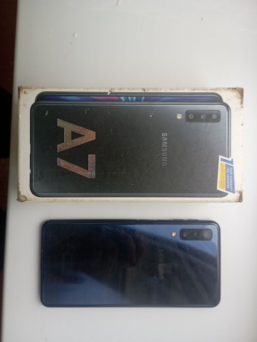 Samsung A7 2019 telefon