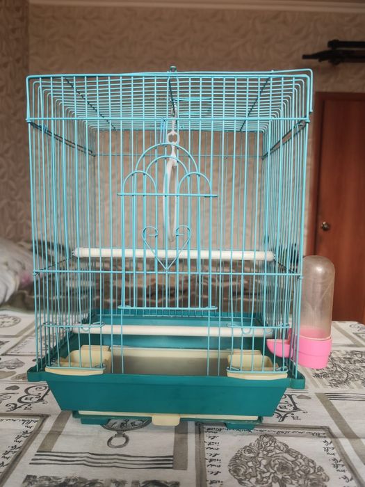 Продам клетку для попугая