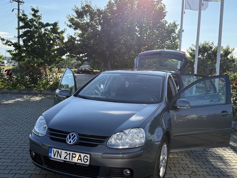 Golf V 1.6 benzina