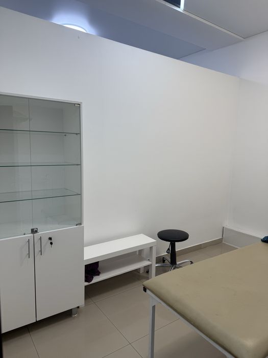 Сдам в аренду кабинет в салоне.Центр города,есть парковка