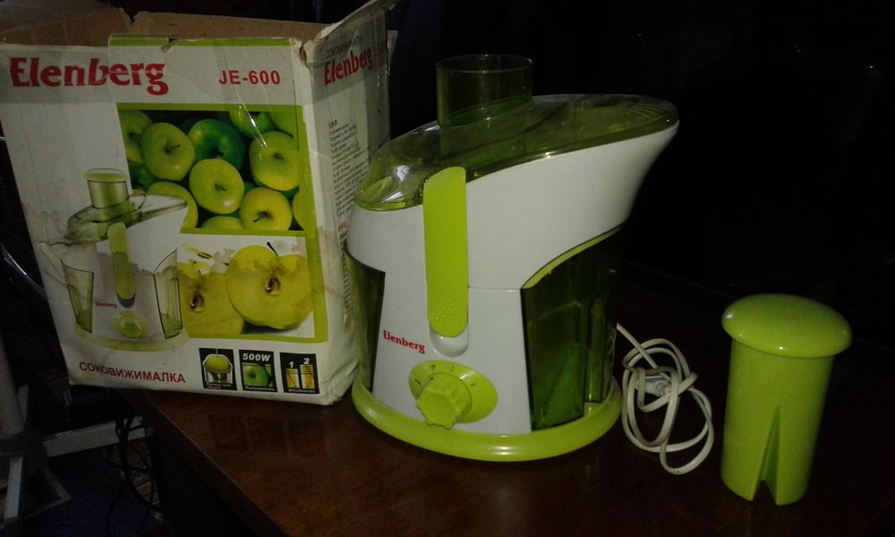 Соковыжималка новая