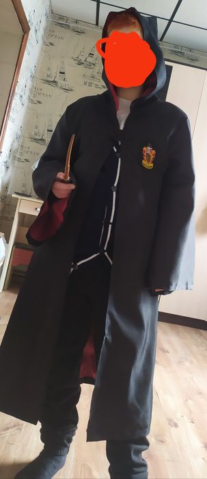 Продам мантию и волшебную палочку