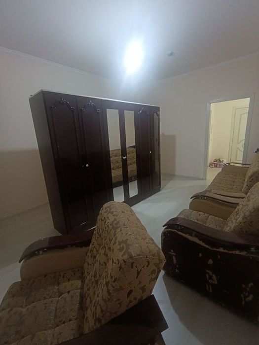 Продается квартира 3х комнат 81м2 ор: метро Достлик  акт