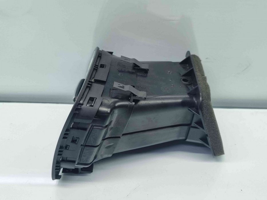 Grila aerisire stanga Volkswagen Golf 6 (5K1) [Fabr 2009-2013] 5K0819