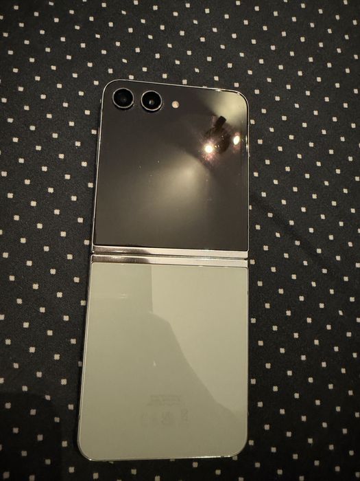 Samsung Galaxy Z Flip 5 512 gb