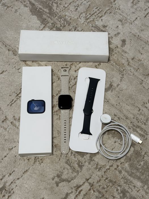 Apple Watch Series 9 41mm Cellular + GPS, Aluminiu Midnight (A2982)