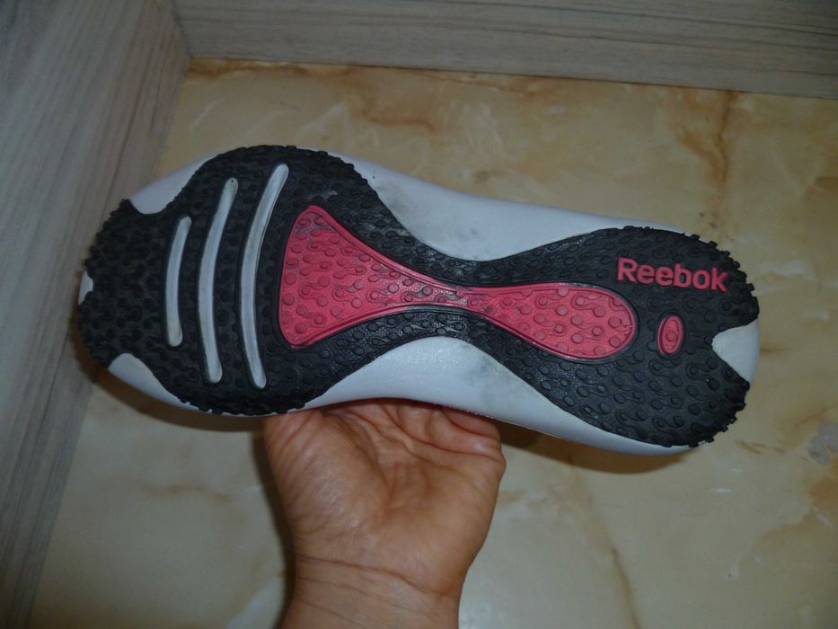 REEBOK сандали №37