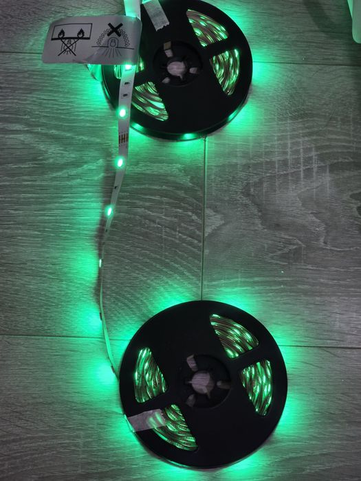 Bandă LED Smart RGB WiFi 10M (2x5M) – Muzică, Alexa & Google Home