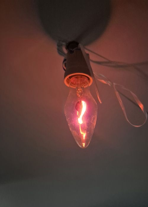 Set de 2 becuri E27 ornamentale tip flacara rosie