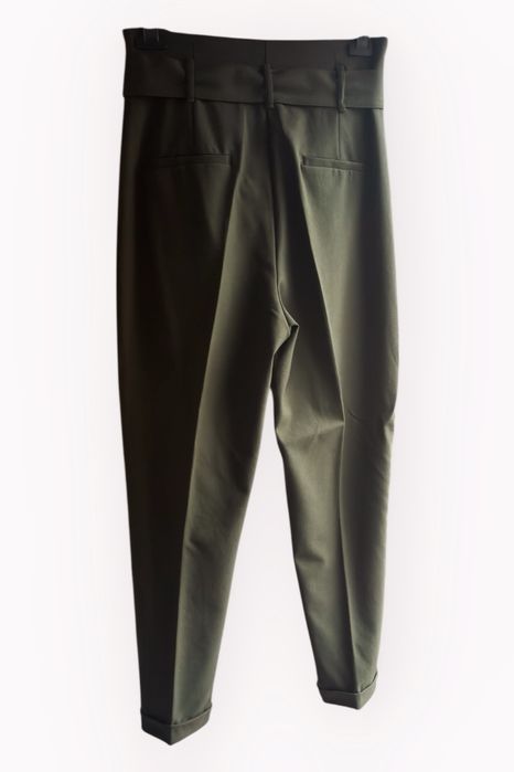 Pantaloni Bershka Paperbag cu talie înaltă și curea - 40(L) Verde Oliv