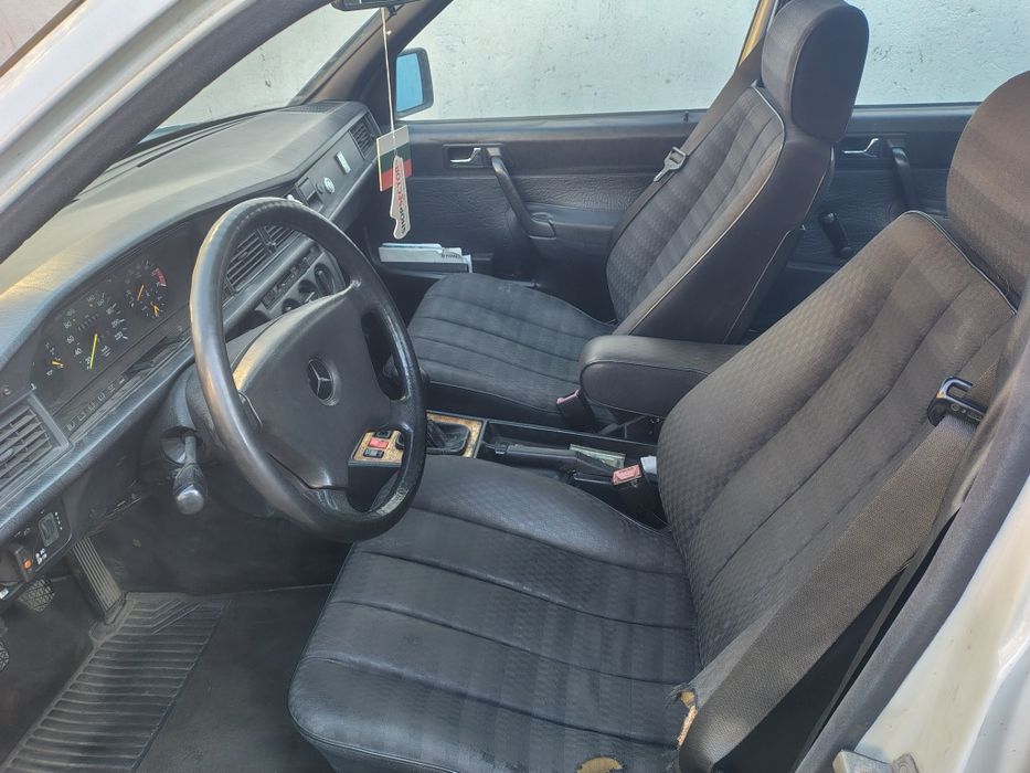 Мерцедес 190е 1.8 Климатик