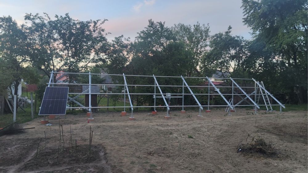 Sistem complet de montaj la sol pentru 12 panouri foto-voltaice