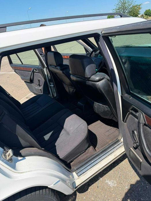 Mercedes W124 1995 – stare bună – acte în regulă”