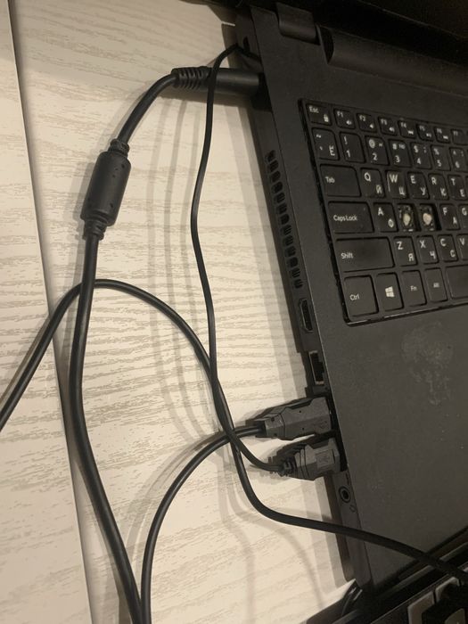 Продаю Dell ноутбук